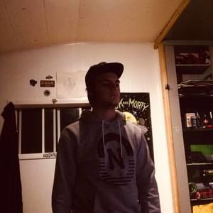 Meet your Posher, Nicolas